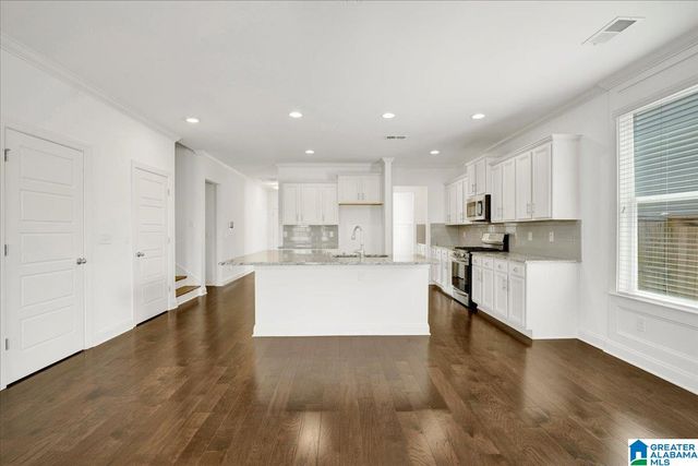 4068 PARK CROSSINGS DRIVE, Chelsea, AL 35043