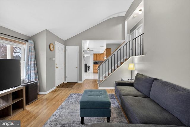 1202 PINEFIELD RD, Newark, DE 19713