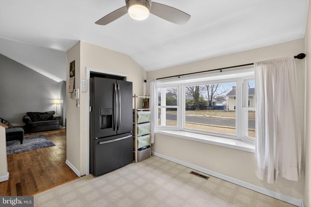 1202 PINEFIELD RD, Newark, DE 19713