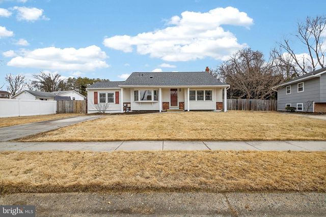 1202 PINEFIELD RD, Newark, DE 19713