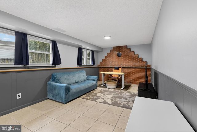 1202 PINEFIELD RD, Newark, DE 19713