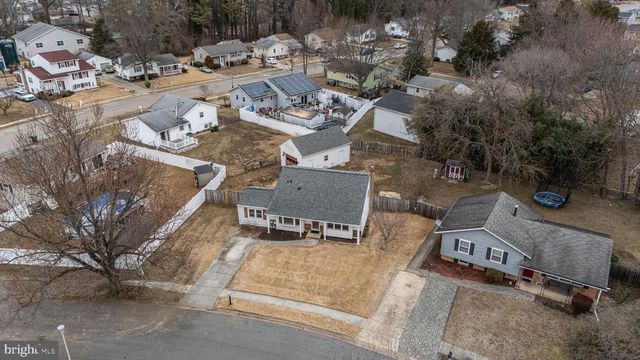 1202 PINEFIELD RD, Newark, DE 19713