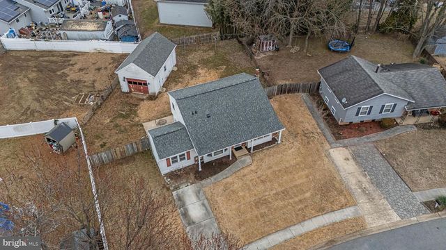 1202 PINEFIELD RD, Newark, DE 19713