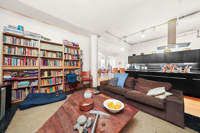 727 S Dearborn Street 311, Chicago, IL 60605