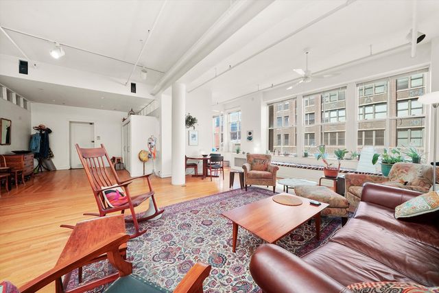 727 S Dearborn Street 311, Chicago, IL 60605