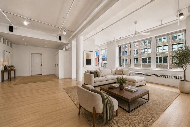 727 S Dearborn Street 311, Chicago, IL 60605