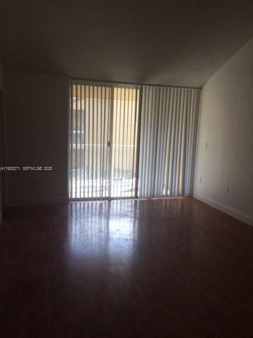 4668 NW 97th Ct 100, Doral, FL 33178