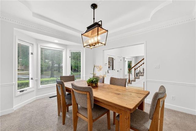 5028 W 112th Terrace, Leawood, KS 66211