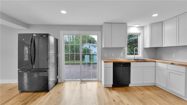 32 Yorktown Drive, Greece, NY 14616