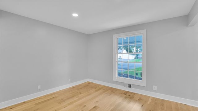 32 Yorktown Drive, Greece, NY 14616