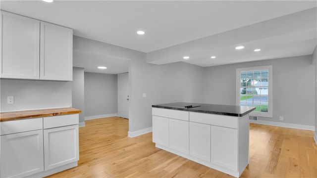 32 Yorktown Drive, Greece, NY 14616