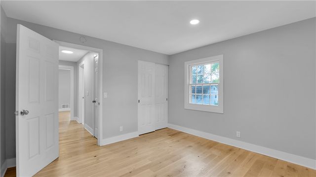 32 Yorktown Drive, Greece, NY 14616