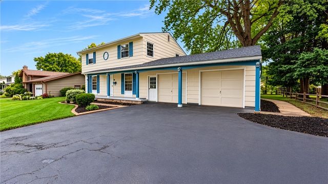 32 Yorktown Drive, Greece, NY 14616