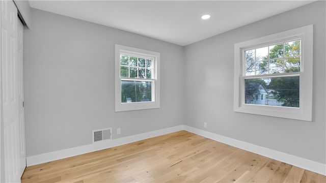 32 Yorktown Drive, Greece, NY 14616