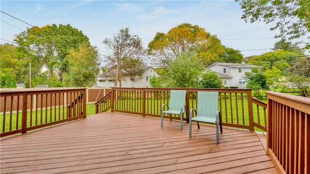 32 Yorktown Drive, Greece, NY 14616