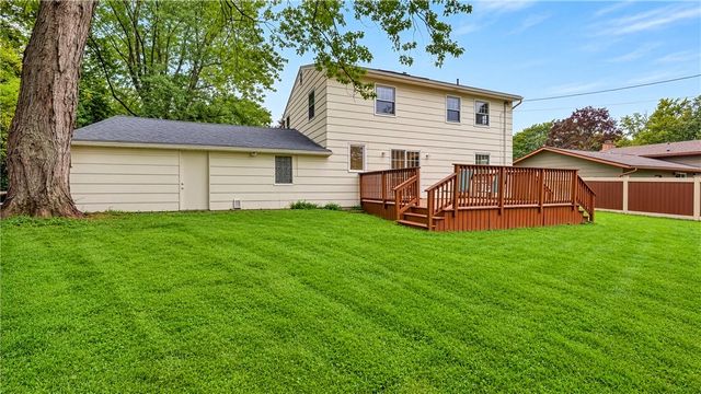 32 Yorktown Drive, Greece, NY 14616