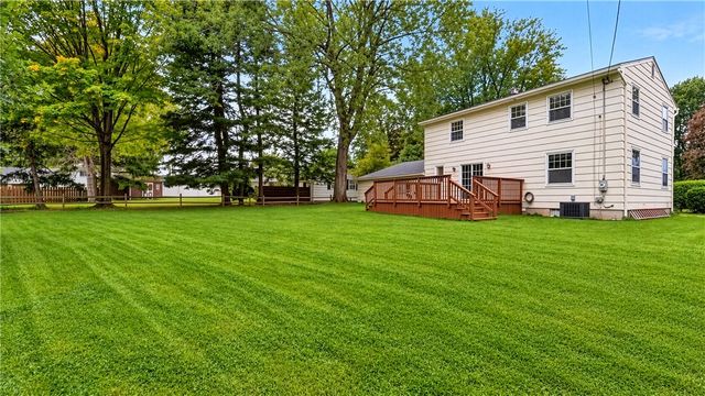 32 Yorktown Drive, Greece, NY 14616