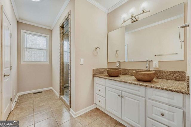 707 Inland Way NW, Lilburn, GA 30047