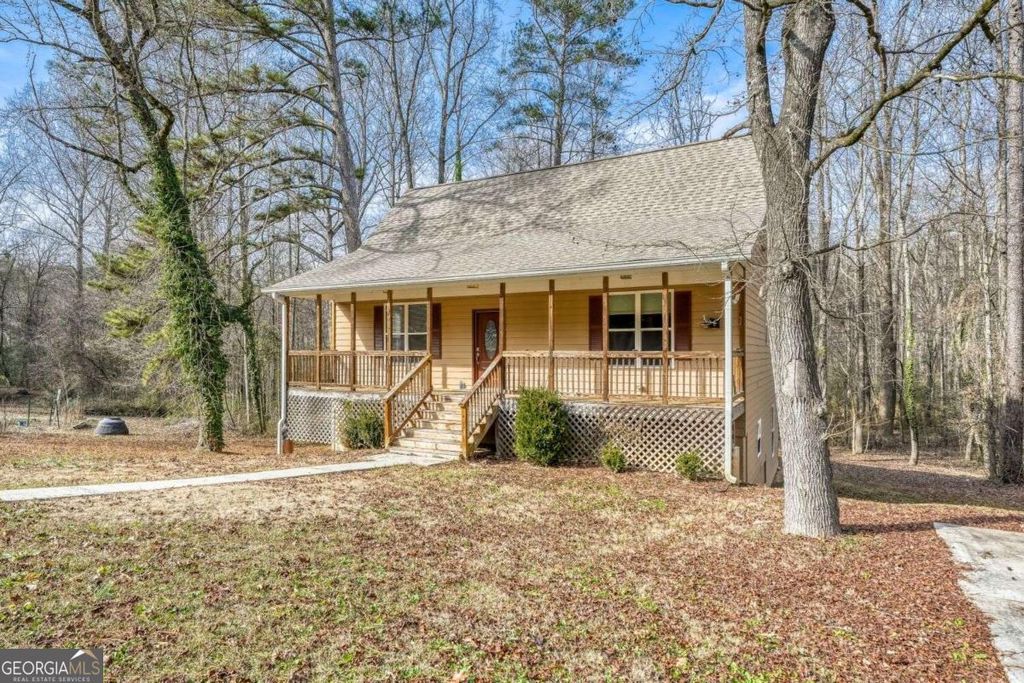 707 Inland Way NW, Lilburn, GA 30047