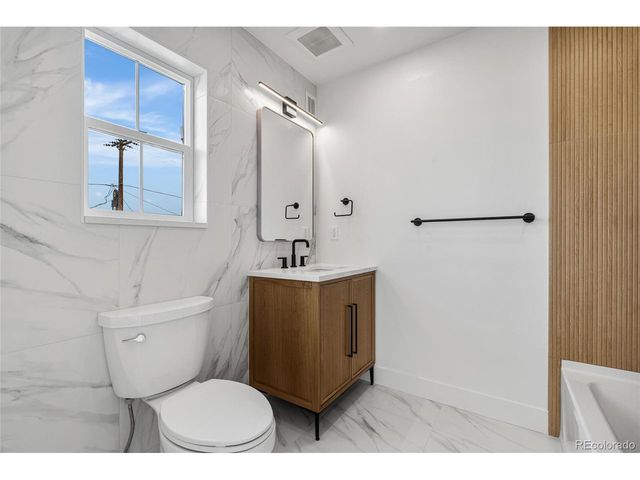 2360 S Acoma St, Denver, CO 80223