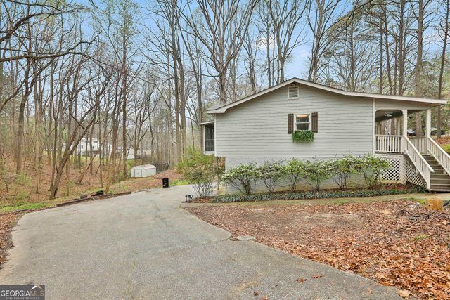 32 Rustica Drive, Newnan, GA 30263