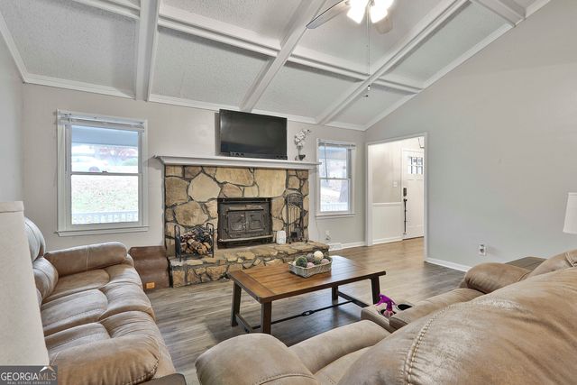 32 Rustica Drive, Newnan, GA 30263