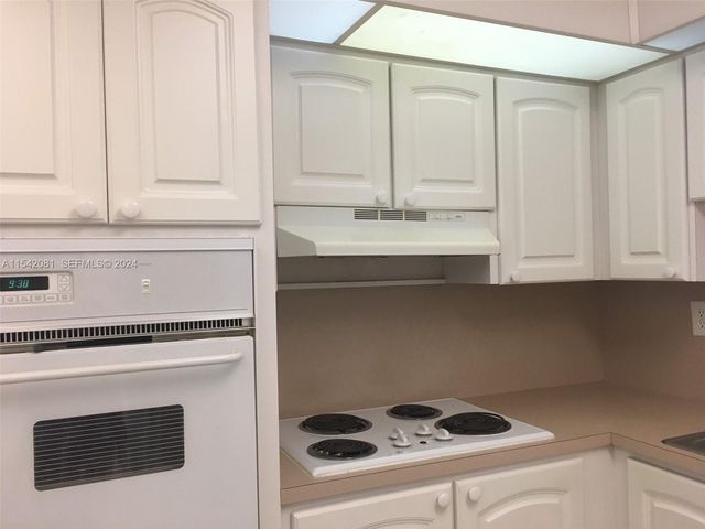 19380 Collins Avenue 1515, Sunny Isles Beach, FL 33160