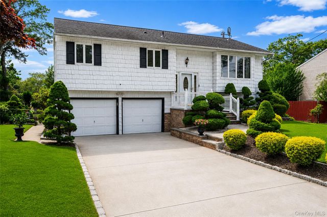 34 Ruland Road, Selden, NY 11784