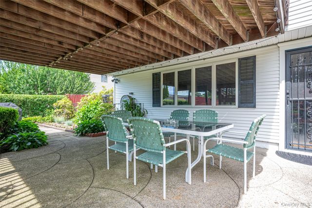 34 Ruland Road, Selden, NY 11784