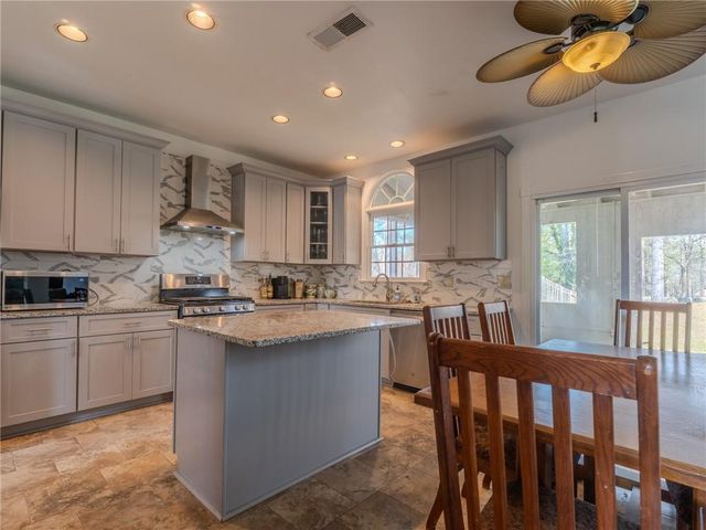 2732 Harper Woods Drive, Marietta, GA 30062