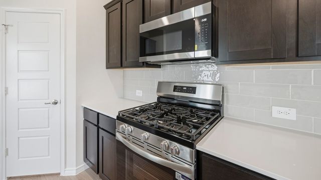 10213 Cabin Trail, Aubrey, TX 76227