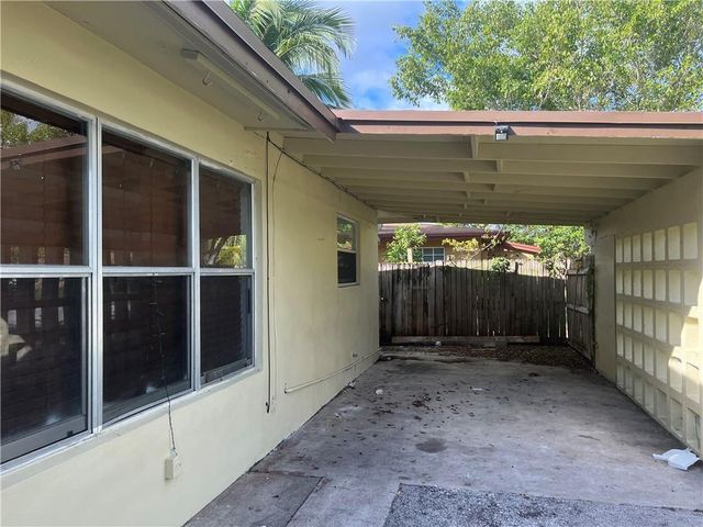 10 NW 19th Street, Pompano Beach, FL 33060