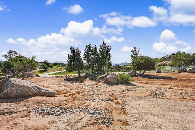 31470 Sierra Verde, Homeland, CA 92548