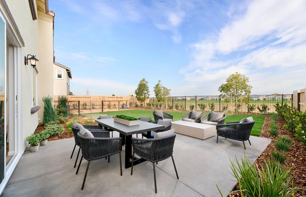 849 Sun Pillar Ct, Roseville, CA 95747