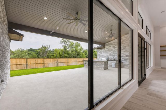 2044 Pebble Bend Drive, College Station, TX 77845
