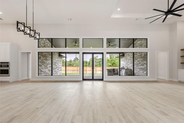 2044 Pebble Bend Drive, College Station, TX 77845
