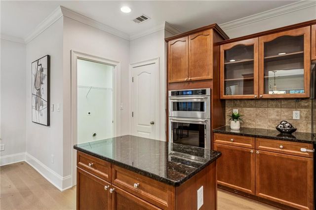 3711 Paces Park Circle SE, Smyrna, GA 30080