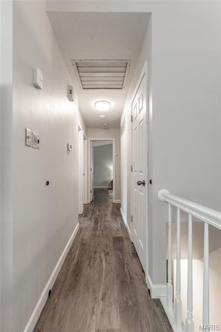 4367 Meadowgreen Estates Dr, St Louis, MO 63129