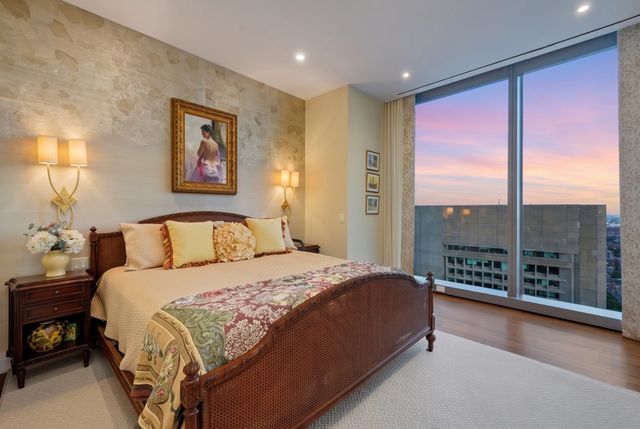 1 Dalton St 3205, Boston, MA 02199