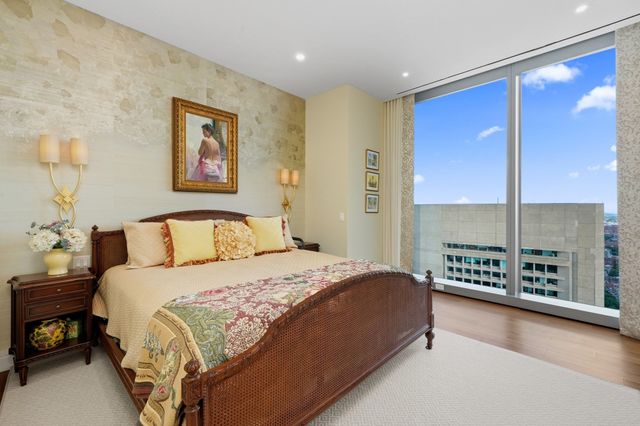 1 Dalton St 3205, Boston, MA 02199