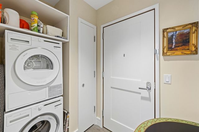 1 Dalton St 3205, Boston, MA 02199