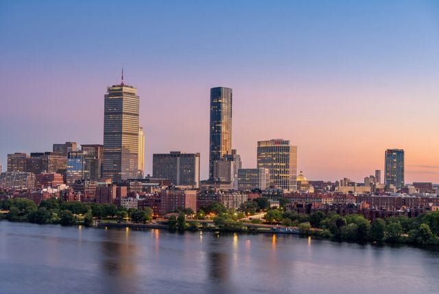 1 Dalton St 3205, Boston, MA 02199