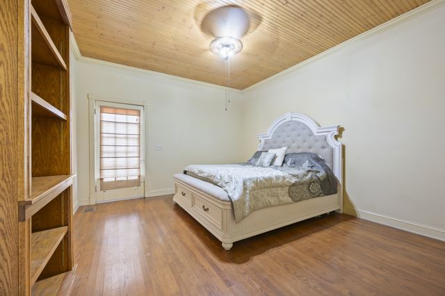 202 W Main St, Decherd, TN 37324