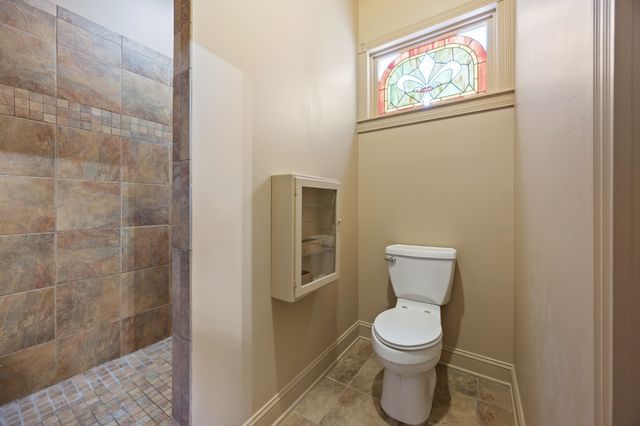 202 W Main St, Decherd, TN 37324