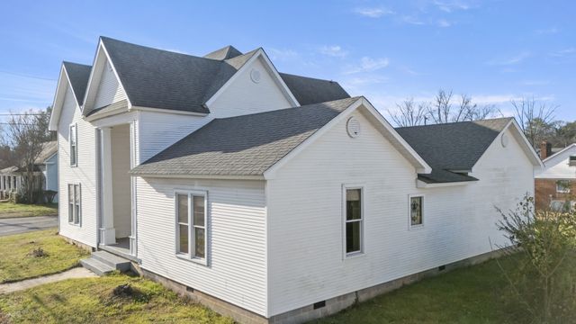 202 W Main St, Decherd, TN 37324