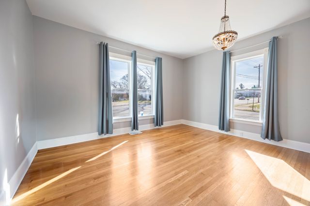 202 W Main St, Decherd, TN 37324