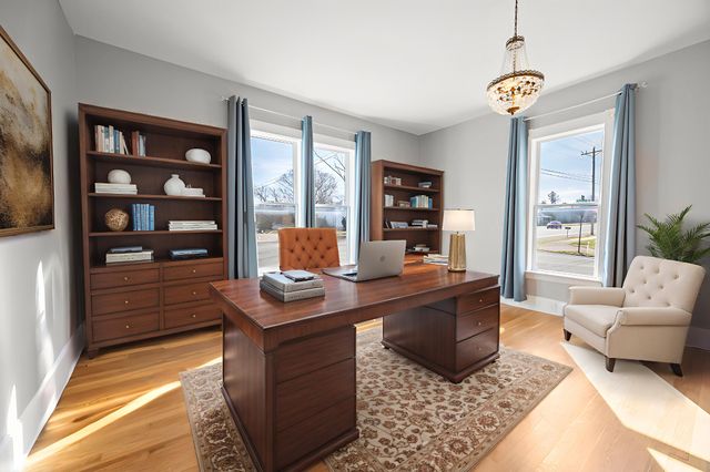 202 W Main St, Decherd, TN 37324