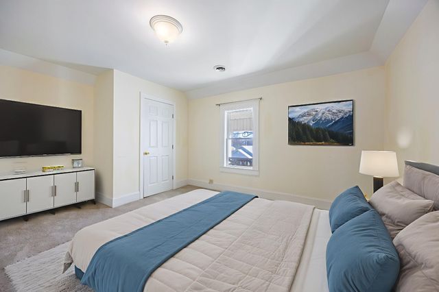 202 W Main St, Decherd, TN 37324