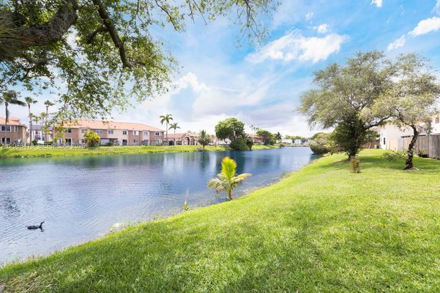 12940 SW 64th Ln 312-3, Miami, FL 33183