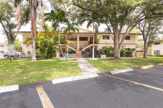 12940 SW 64th Ln 312-3, Miami, FL 33183